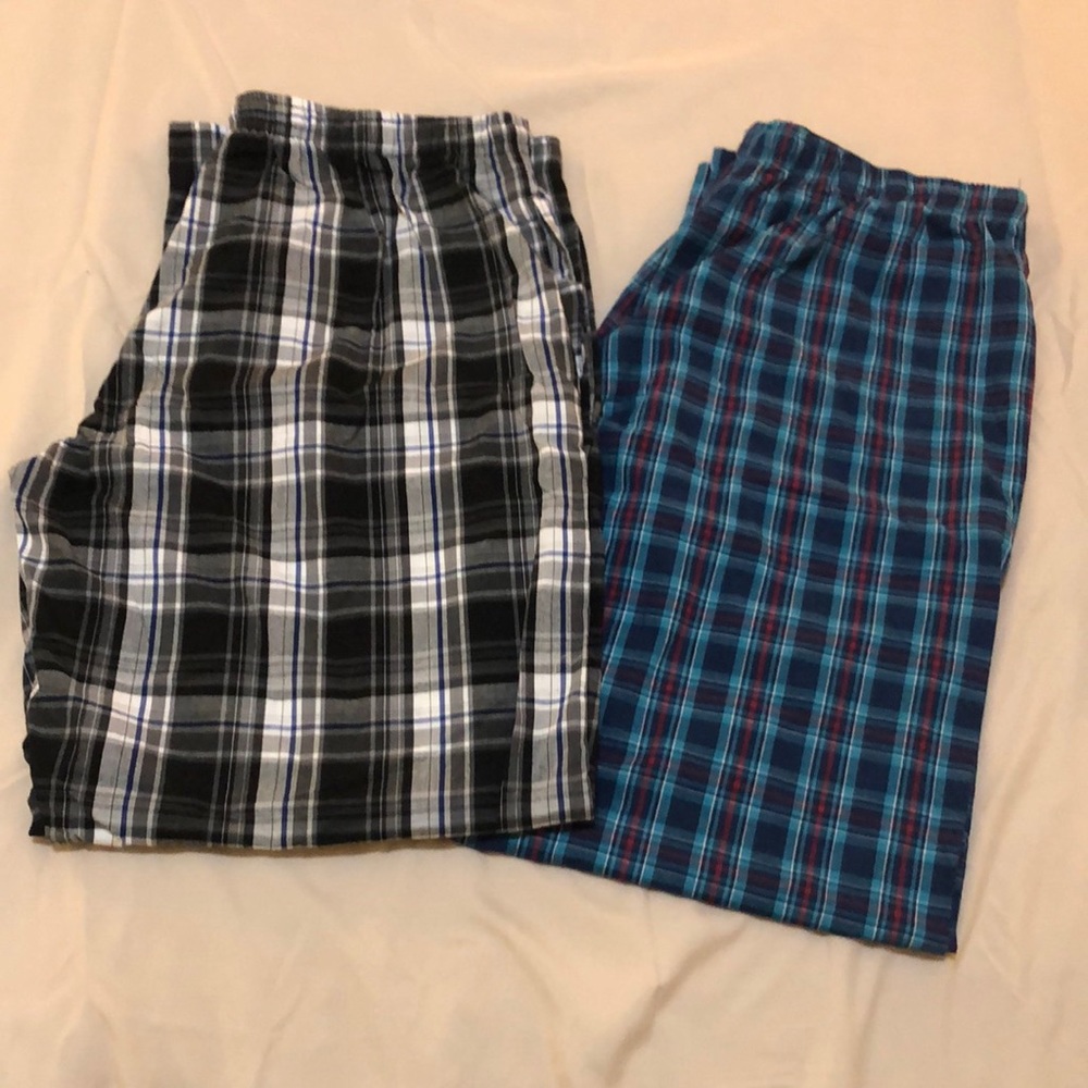Hanes two pair plaid cotton/poly sleep pants size large never worn